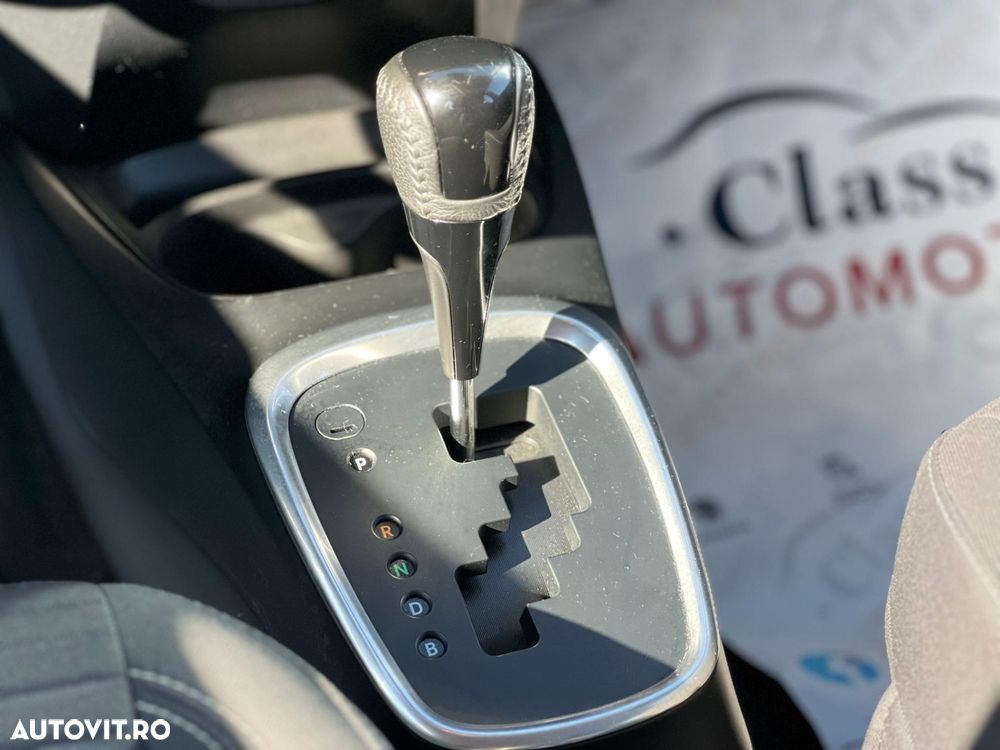 Toyota Yaris 1.5 VVT-i HSD Dynamic - 16