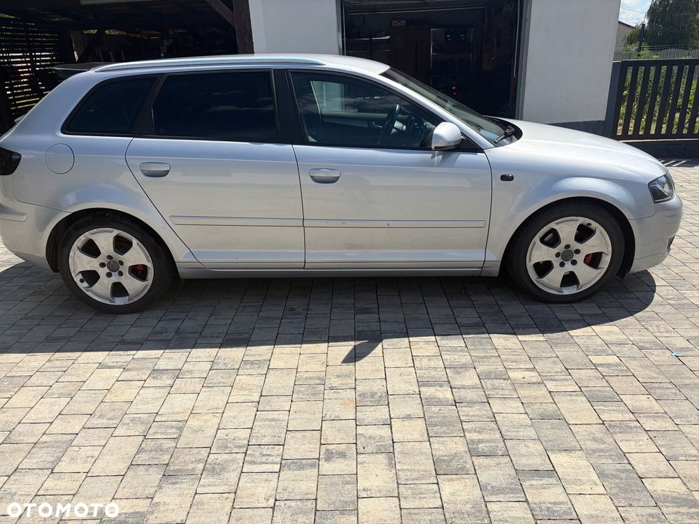 Audi A3 Sportback 1.8 TFSI Ambition - 4