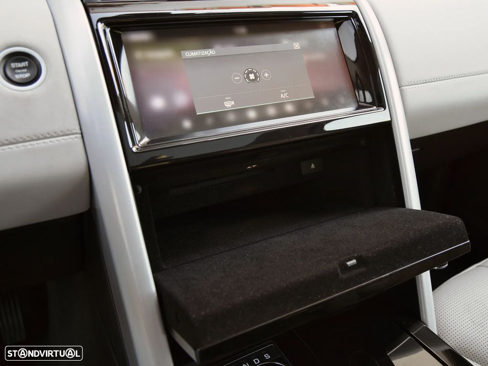 Land Rover Discovery 3.0 SD6 HSE Luxury - 27