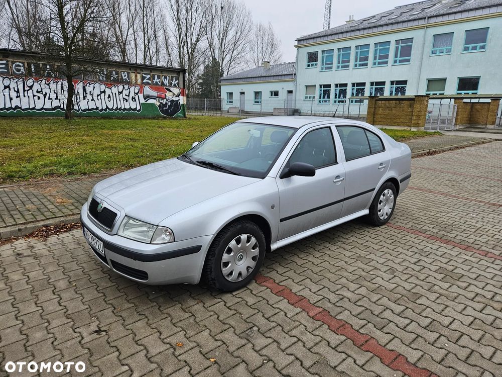Skoda Octavia 1.6 Classic - 2