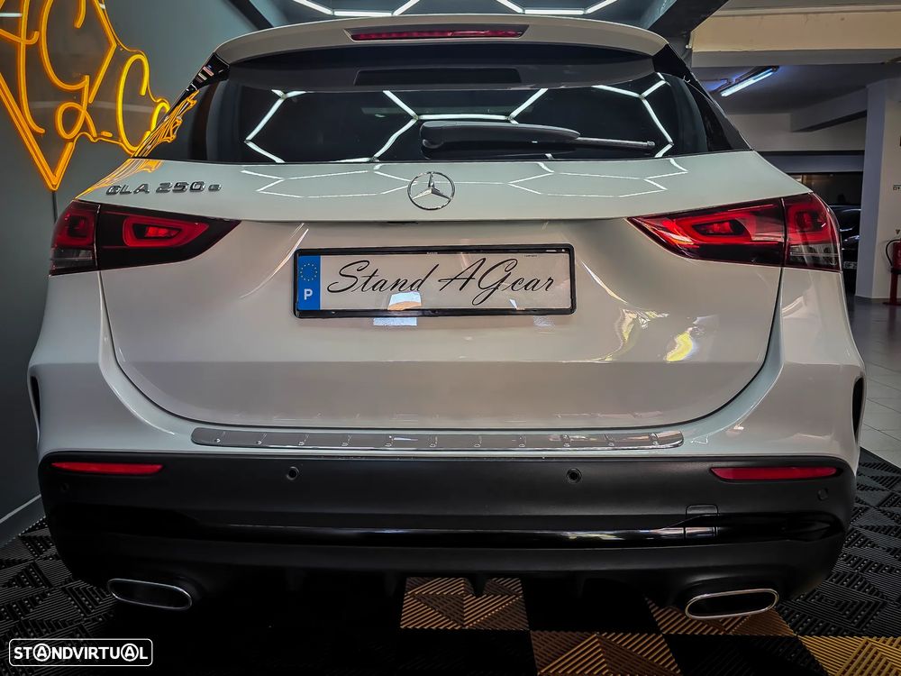 Mercedes-Benz GLA 250 e 8G-DCT AMG Line - 19