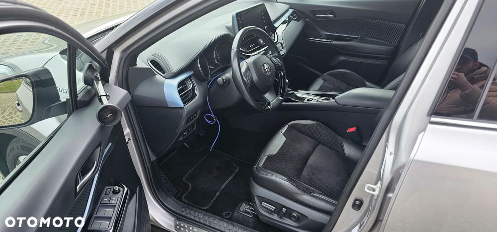 Toyota C-HR 2.0 Lounge - 8