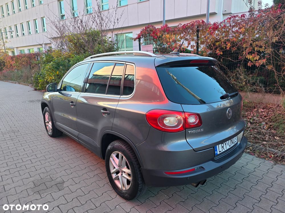 Volkswagen Tiguan - 6