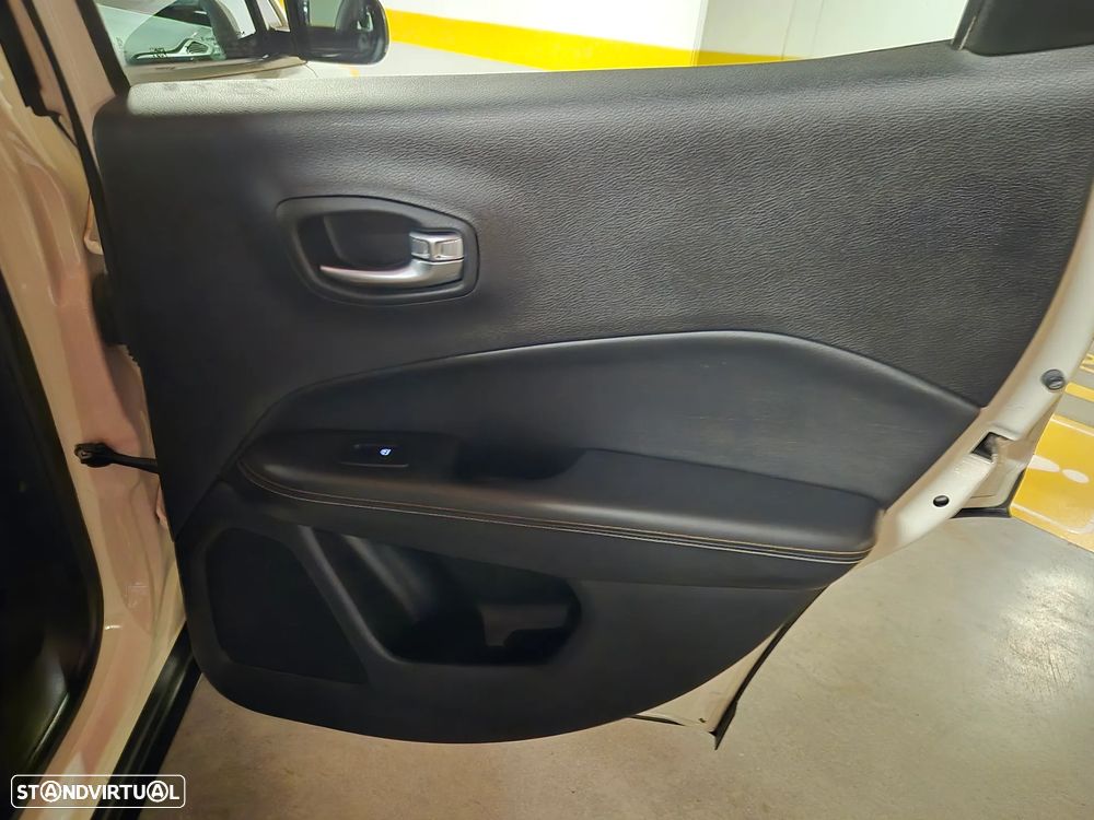 Jeep Compass 1.6 M-Jet Limited - 46