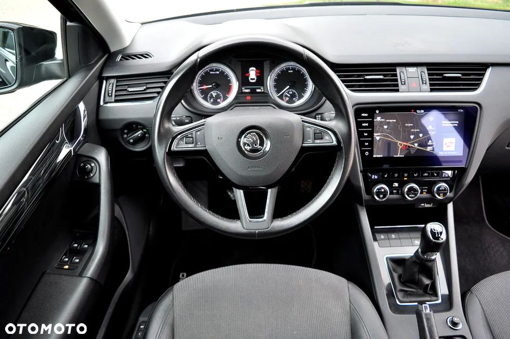 Skoda Octavia Combi 1.6 TDI Style - 3