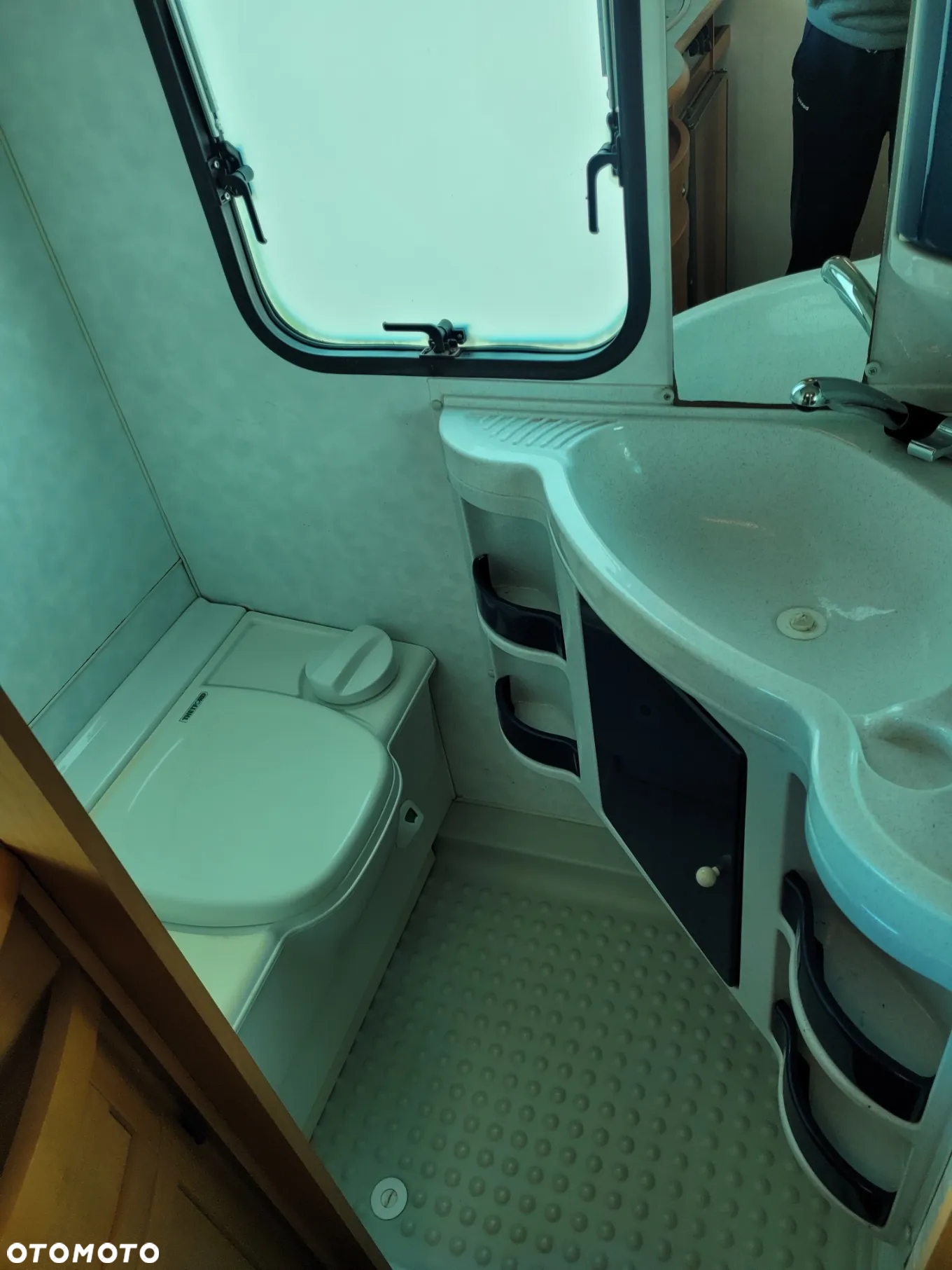 Adria 391 Unica - 11