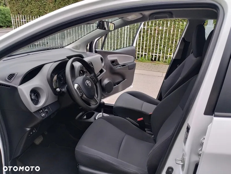 Toyota Yaris - 6