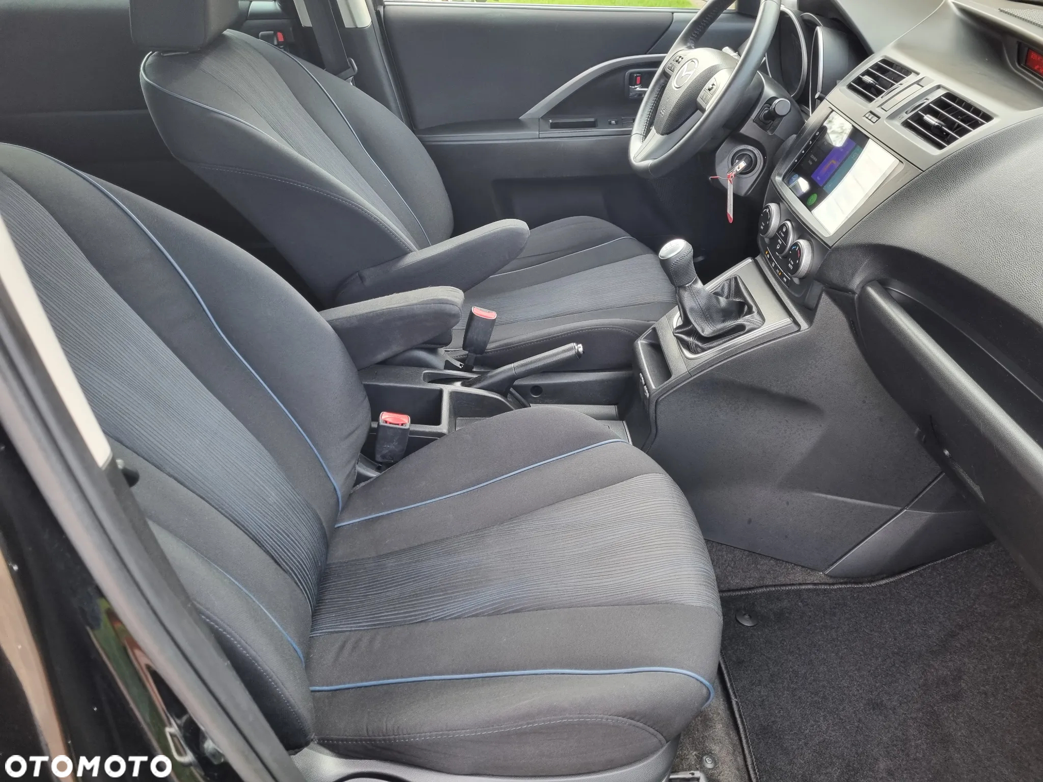 Mazda 5 - 23