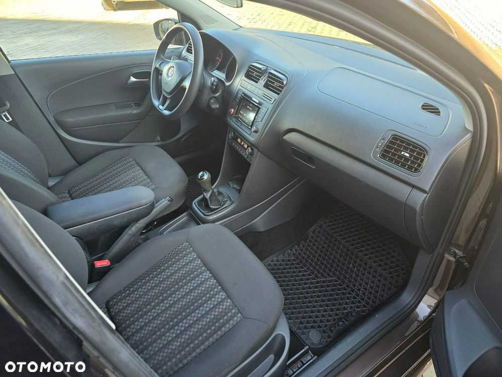 Volkswagen Polo - 15