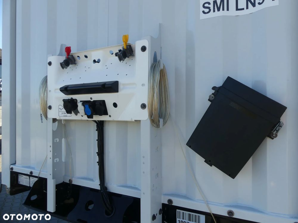 Krone MEGA / FIRANKA / OŚ PODNOSZONA / DACH PODNOSZONY / - 15