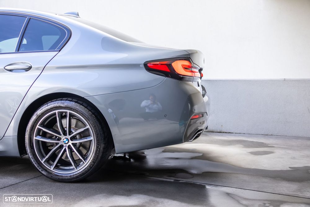 BMW 530 d Pack M Auto - 12