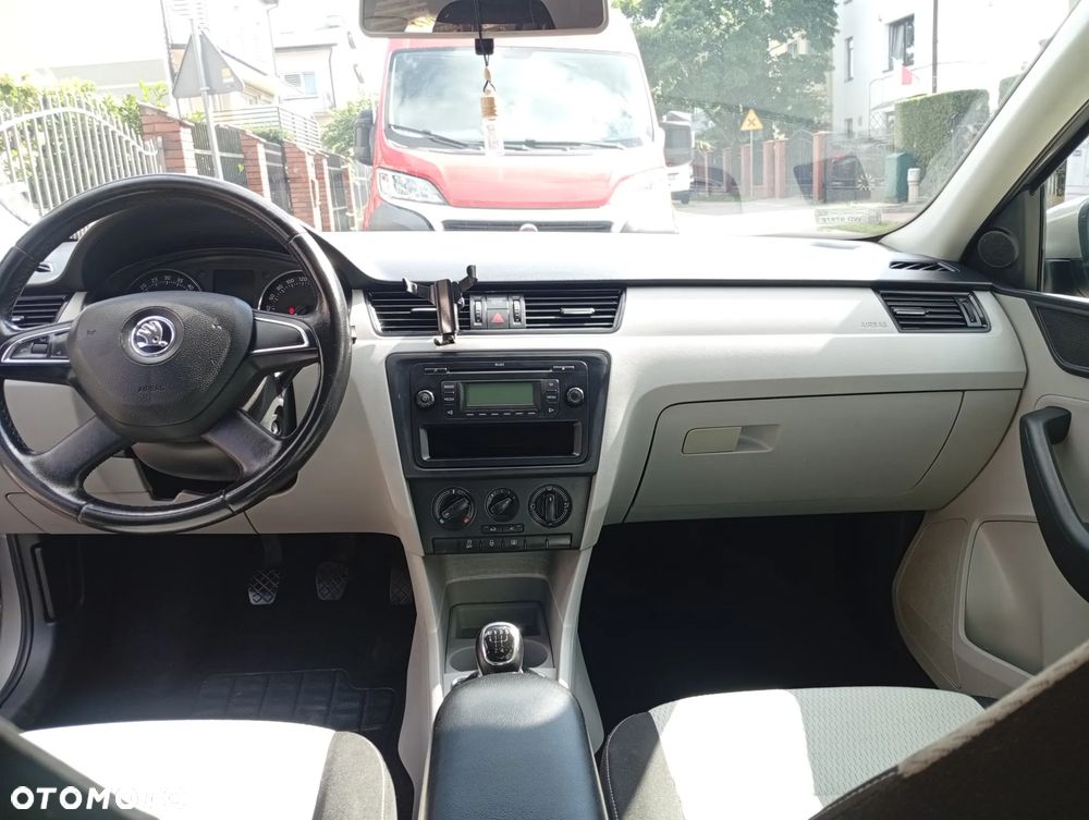 Skoda RAPID 1.6 TDI DPF Elegance - 12