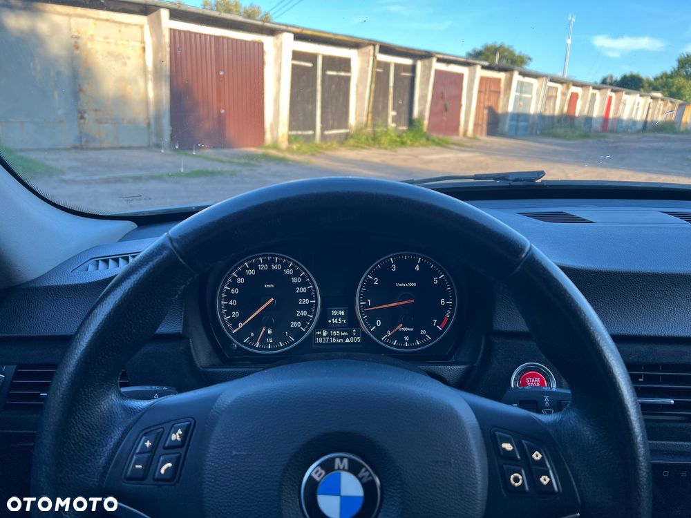 BMW Seria 3 320i - 8