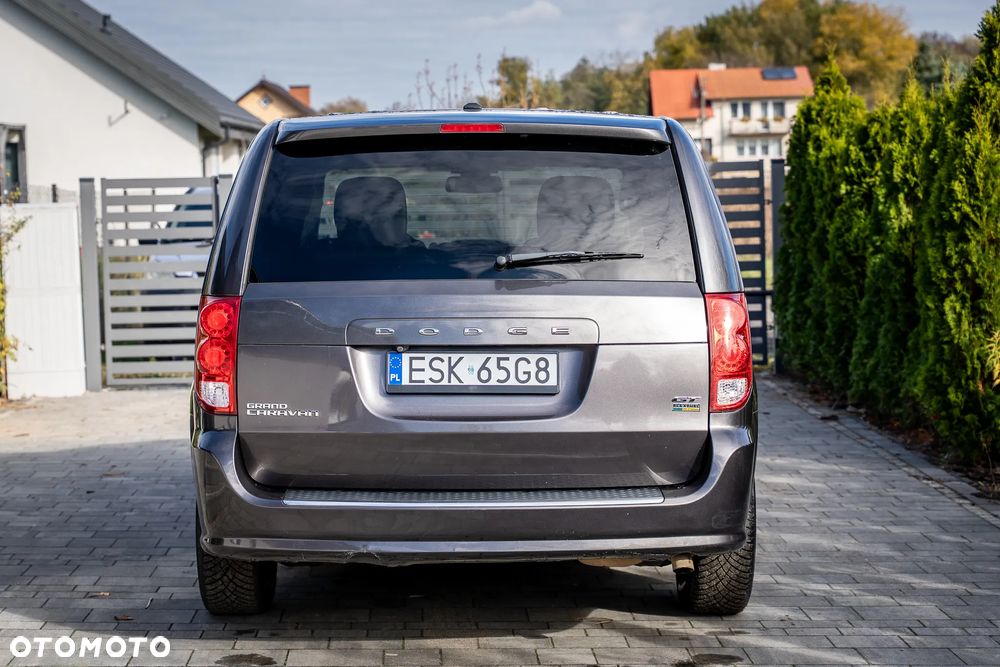 Dodge Grand Caravan 3.6 R/T - 8