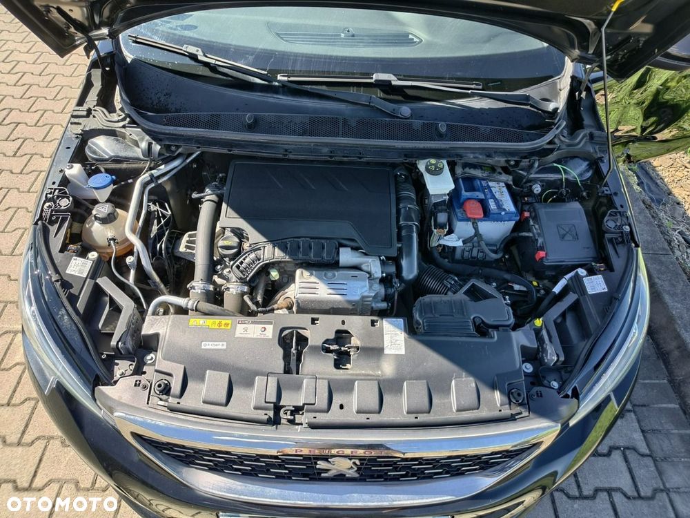 Peugeot 308 - 24