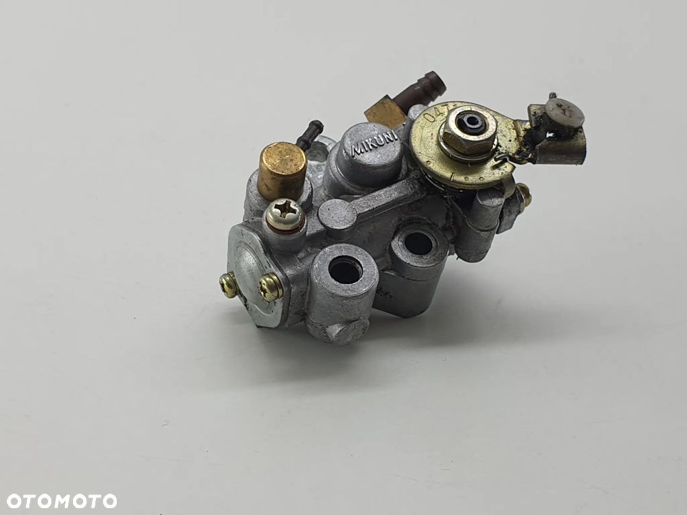 SUZUKI TS 80 POMPA OLEJU OLEJOWA - 1