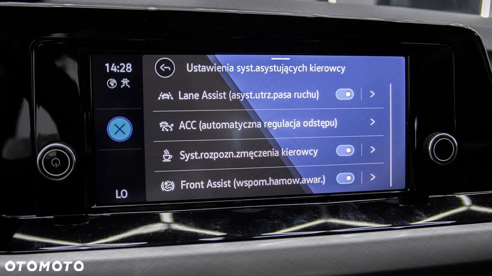 Volkswagen Golf Variant 1.5 eTSI EVO Life DSG - 20