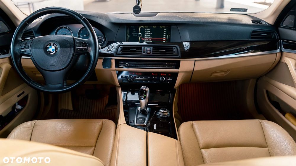 BMW Seria 5 528i - 19