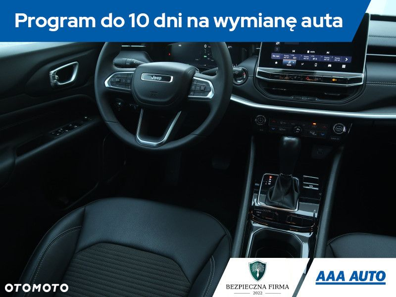 Jeep Compass - 8