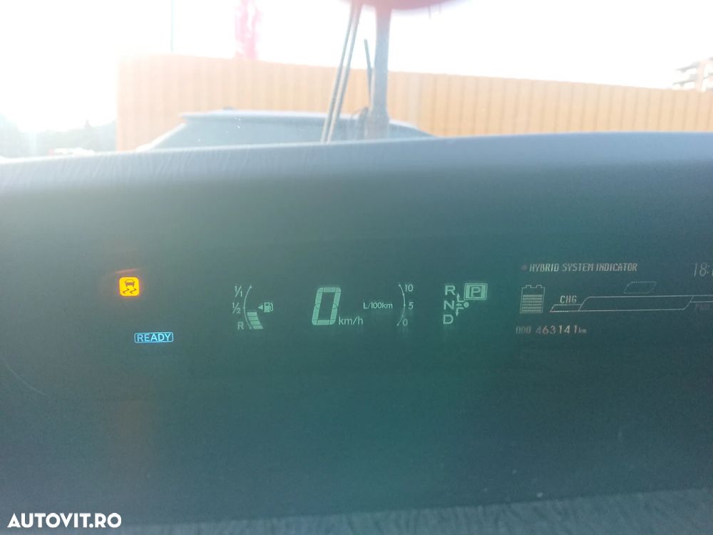 Toyota Prius (Hybrid) Luna - 4
