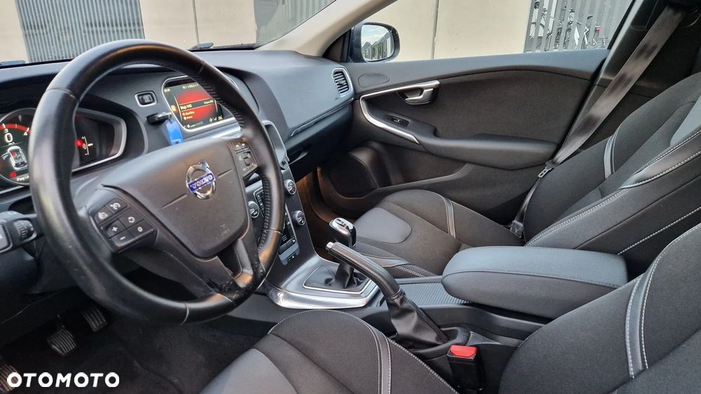 Volvo V40 - 9