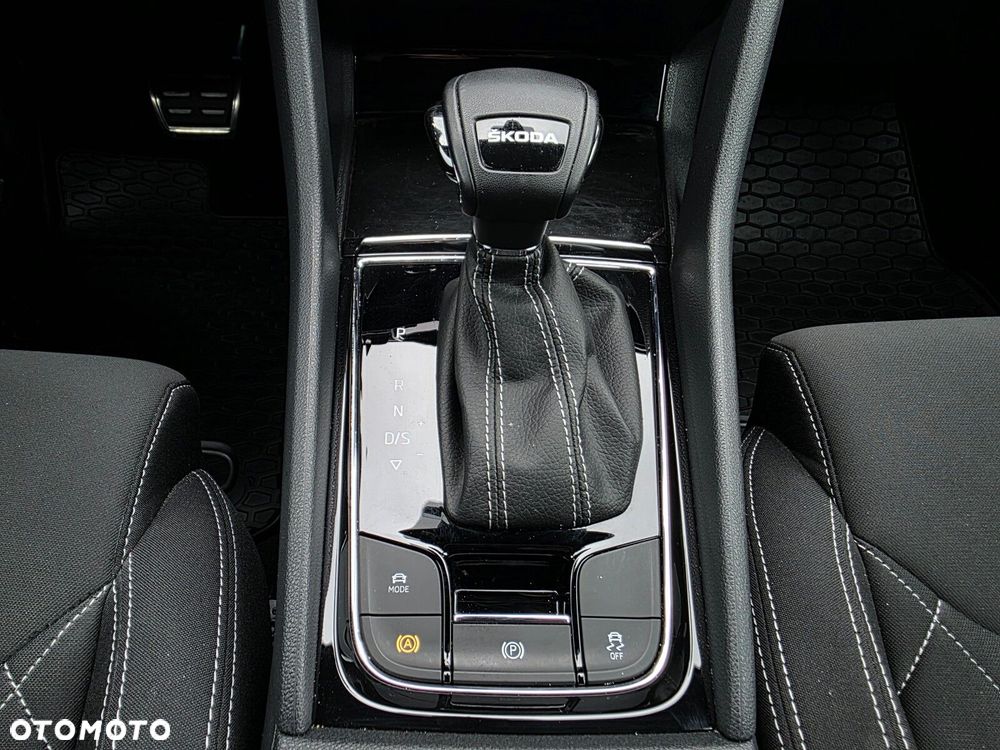 Skoda Karoq 1.5 TSI ACT Sportline DSG - 28