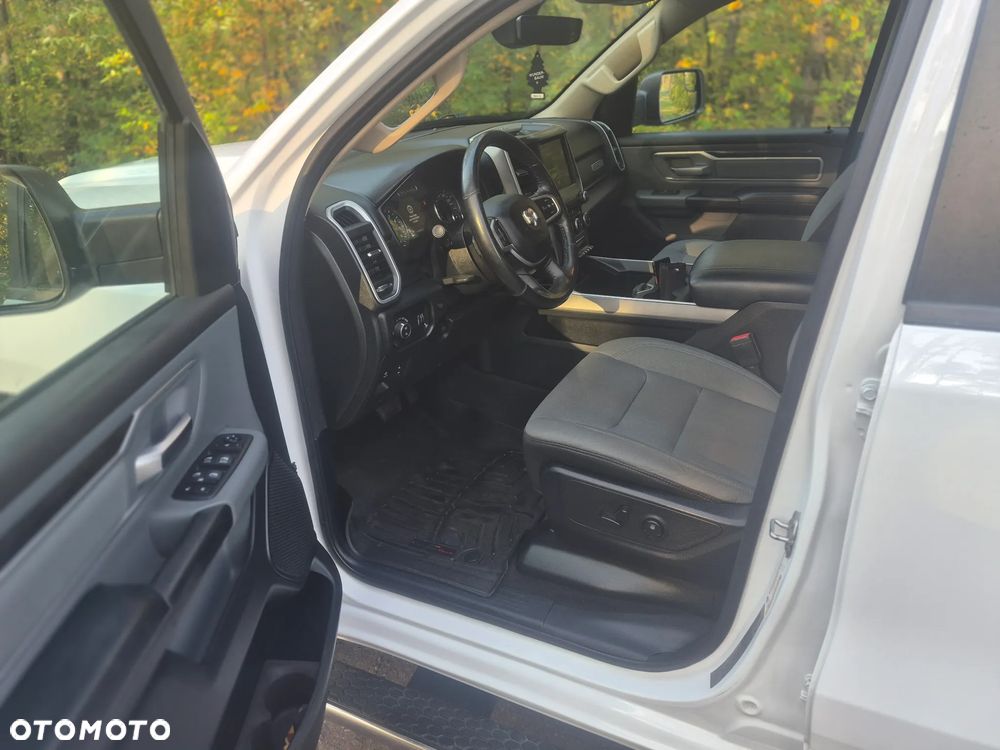 RAM 1500 - 10