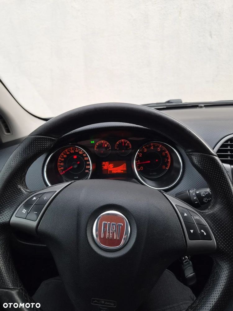 Fiat Bravo 1.4 T-JET 16V Dynamic - 13