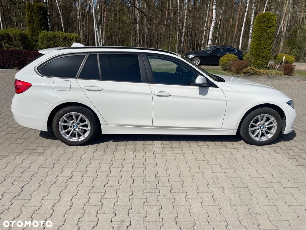 BMW Seria 3 320d Edition Luxury Line Purity - 6