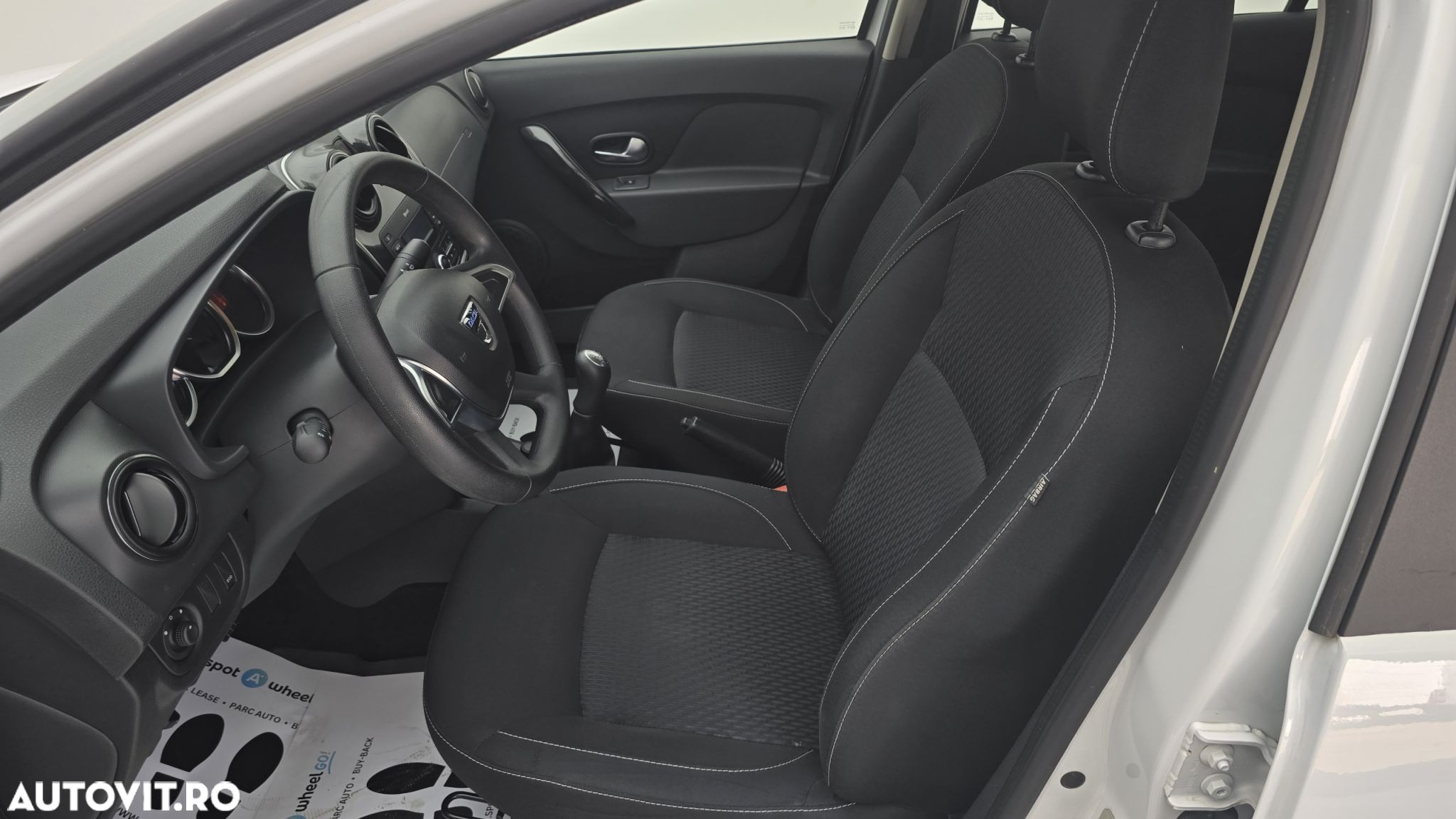 Dacia Logan 0.9 TCe Laureate - 12