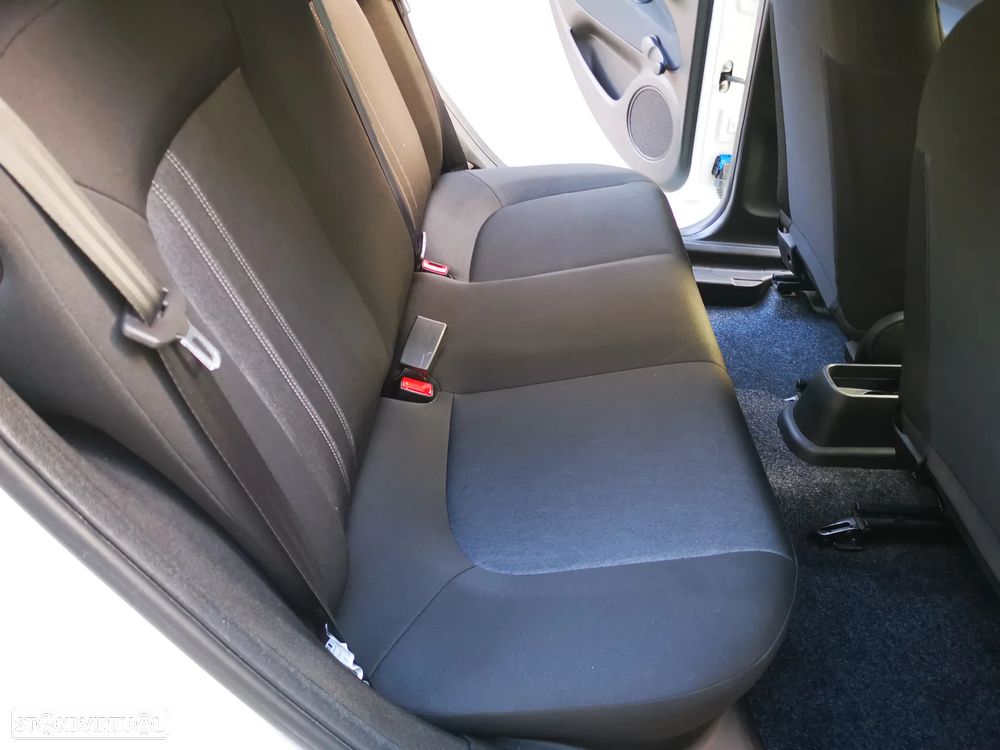 Fiat Punto 1.3 M-Jet Easy S&S - 35