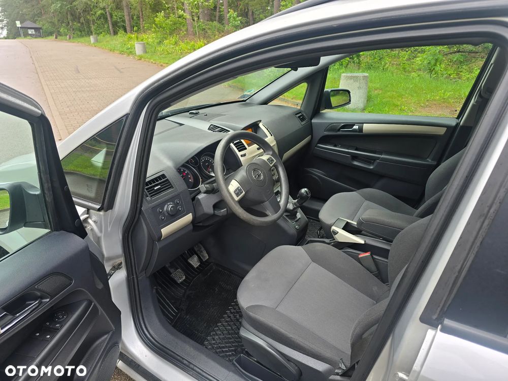 Opel Zafira 1.8 Elegance - 12