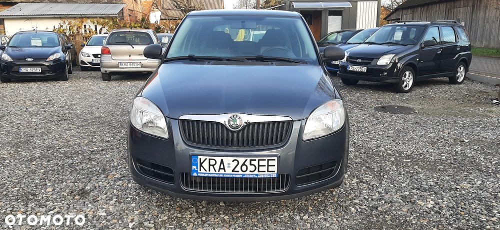 Skoda Fabia - 11