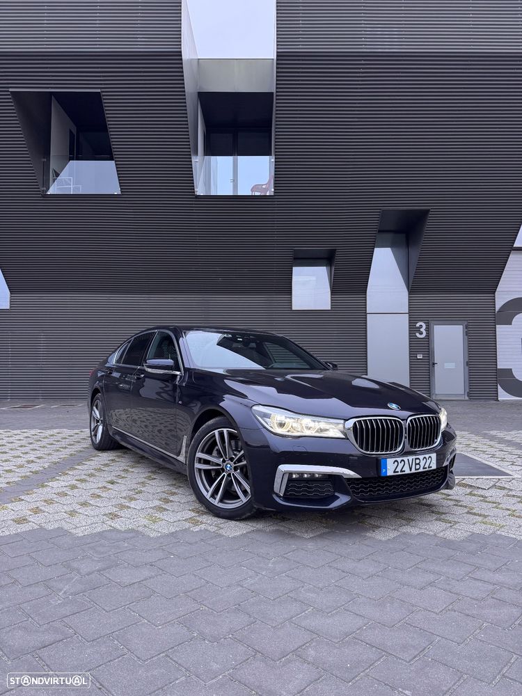BMW 725 d Pack M - 1