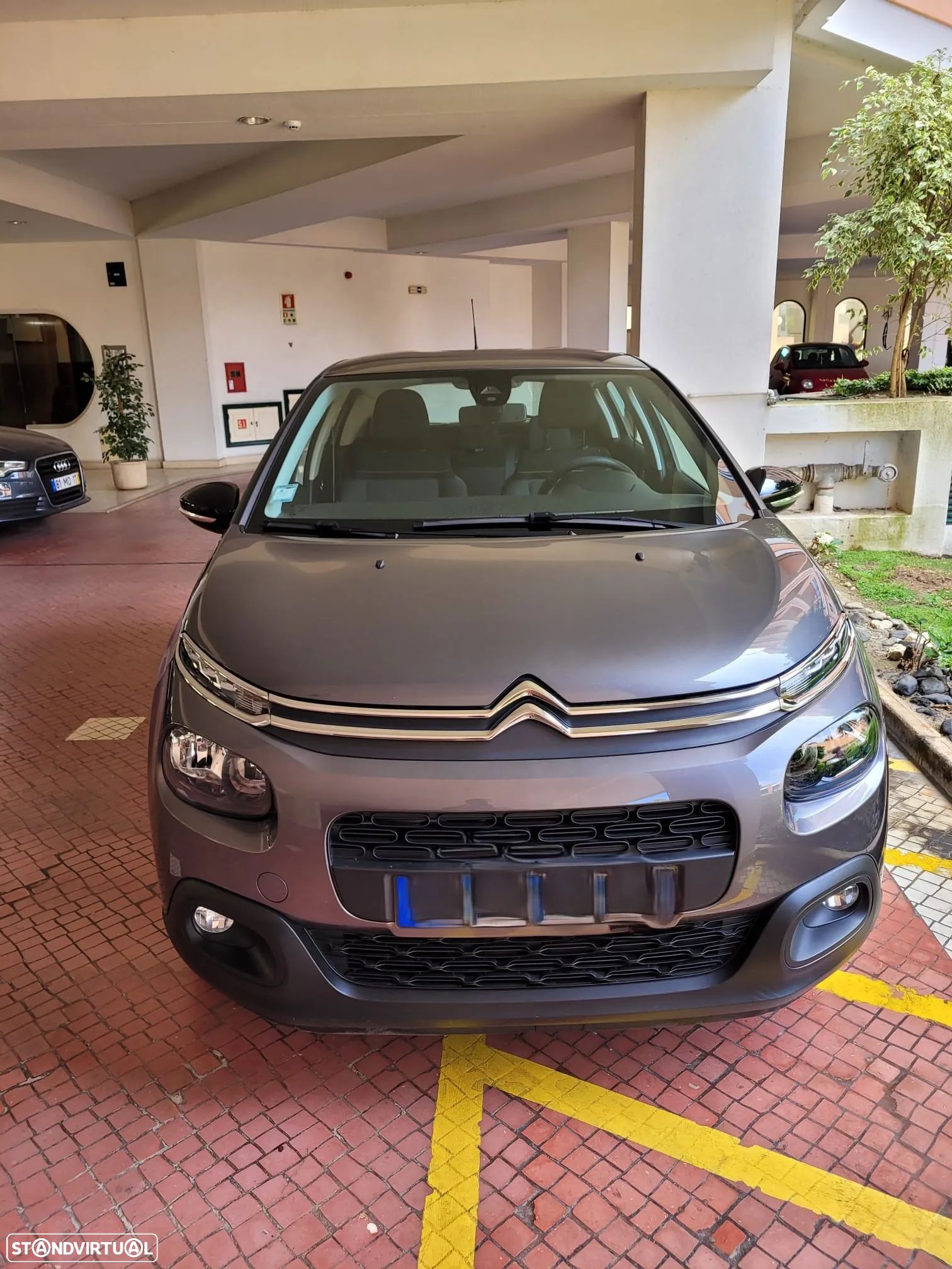 Citroën C3 1.2 PureTech Feel - 1