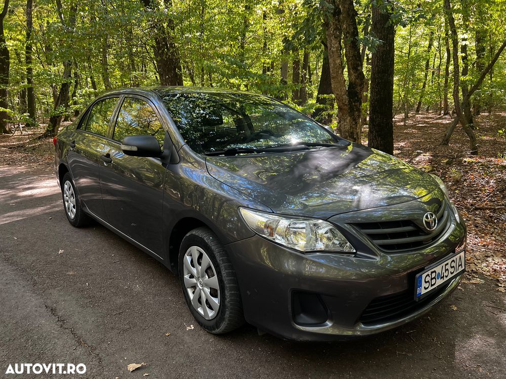 Toyota Corolla - 1