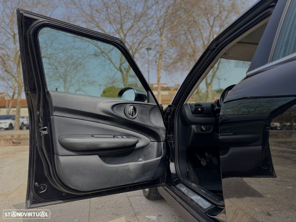 MINI Clubman One D - 23