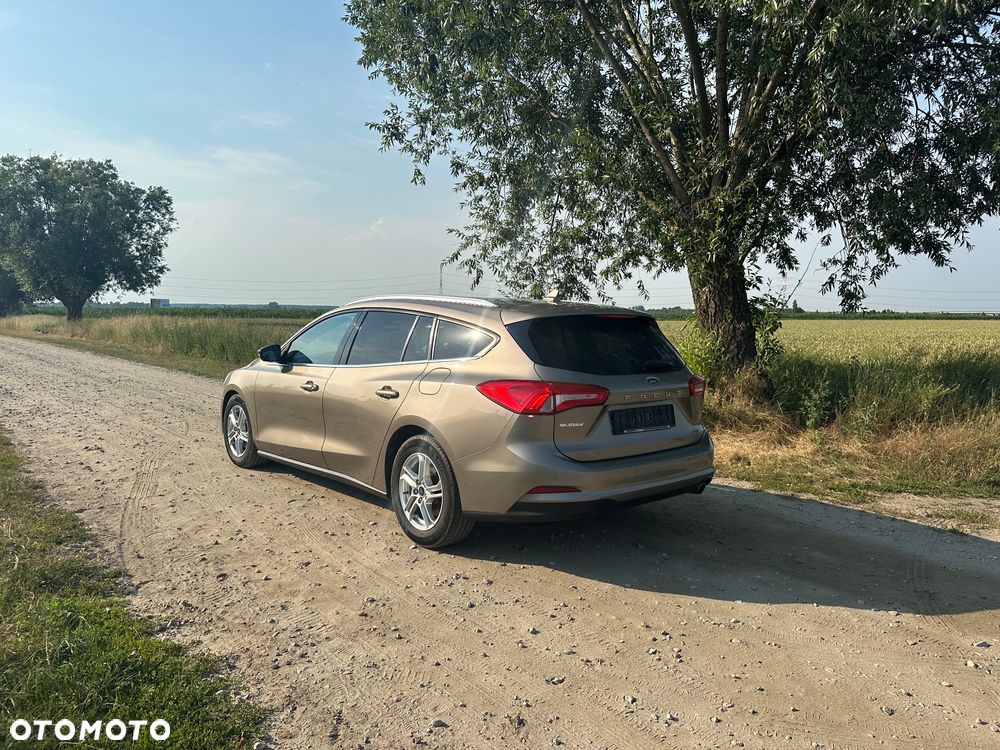 Ford Focus 1.5 EcoBlue Start-Stopp-System TITANIUM - 6