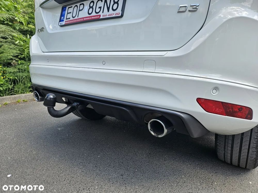 Volvo XC 60 D3 Drive-E R-Design Momentum - 30