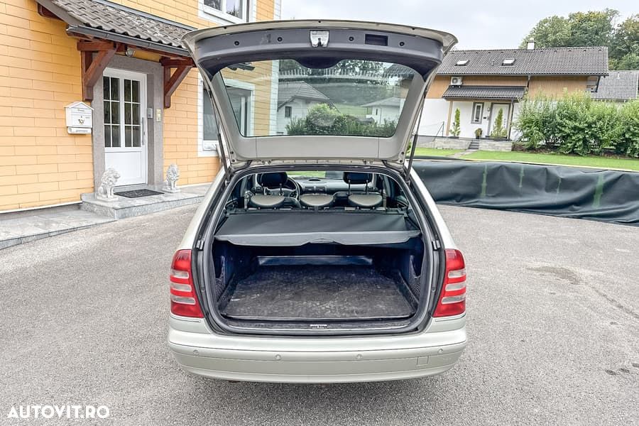 Mercedes-Benz C - 3