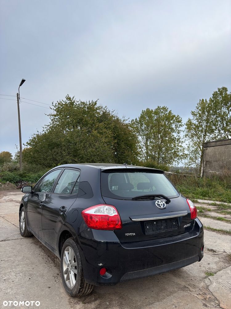 Toyota Auris - 4