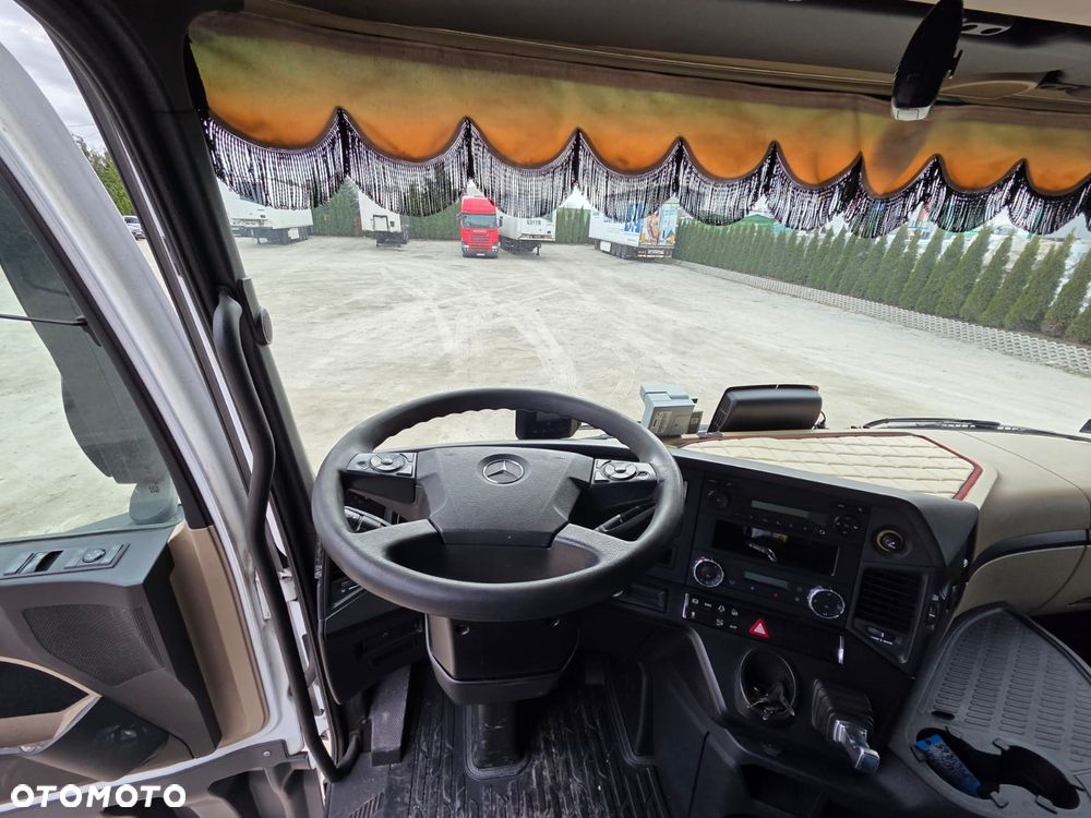 Mercedes-Benz Actros - 6
