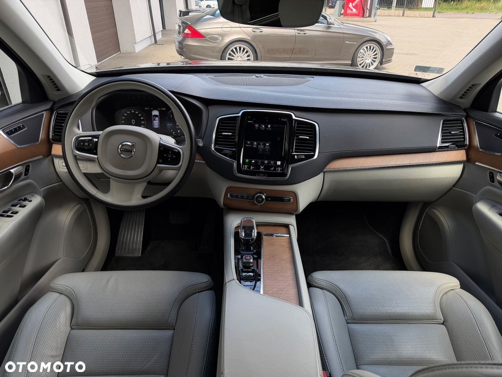 Volvo XC 90 D5 AWD Inscription 7os - 35