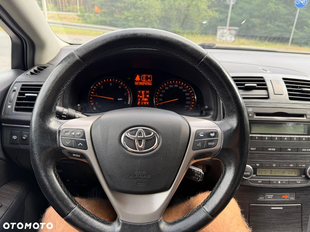 Toyota Avensis 2.2 D-4D Prestige - 15