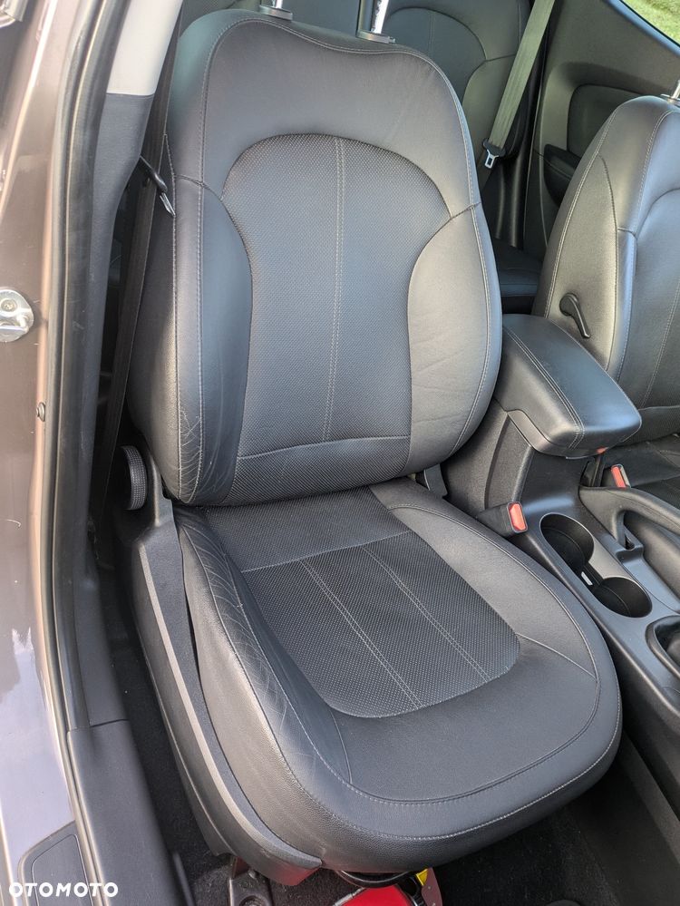 Hyundai ix35 2.0 CRDi 4WD Premium - 28