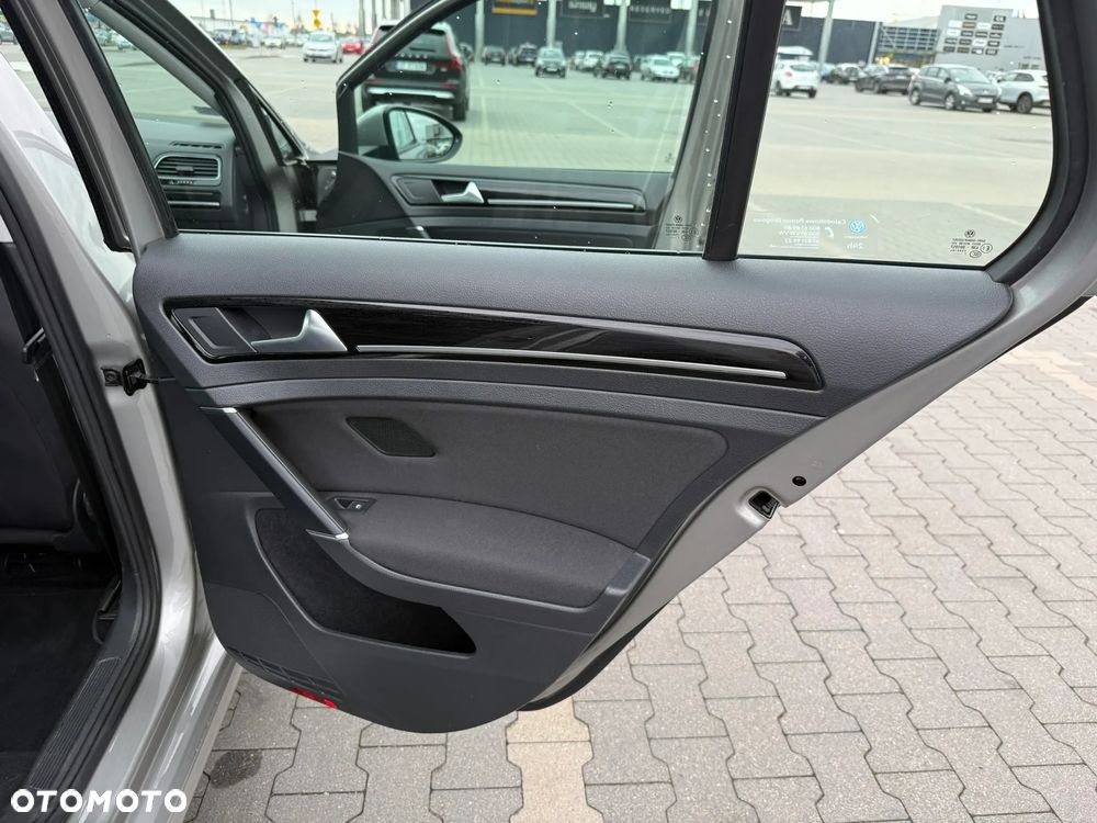 Volkswagen Golf 1.4 TSI BMT Highline - 30