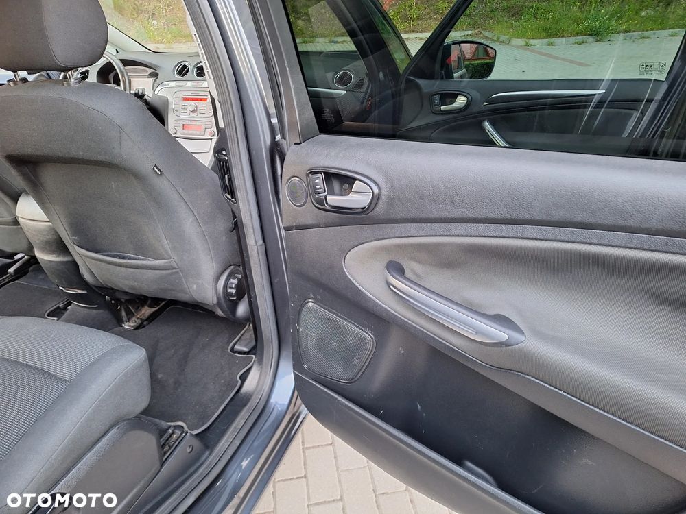 Ford S-Max 2.0 Viva Titanium - 30