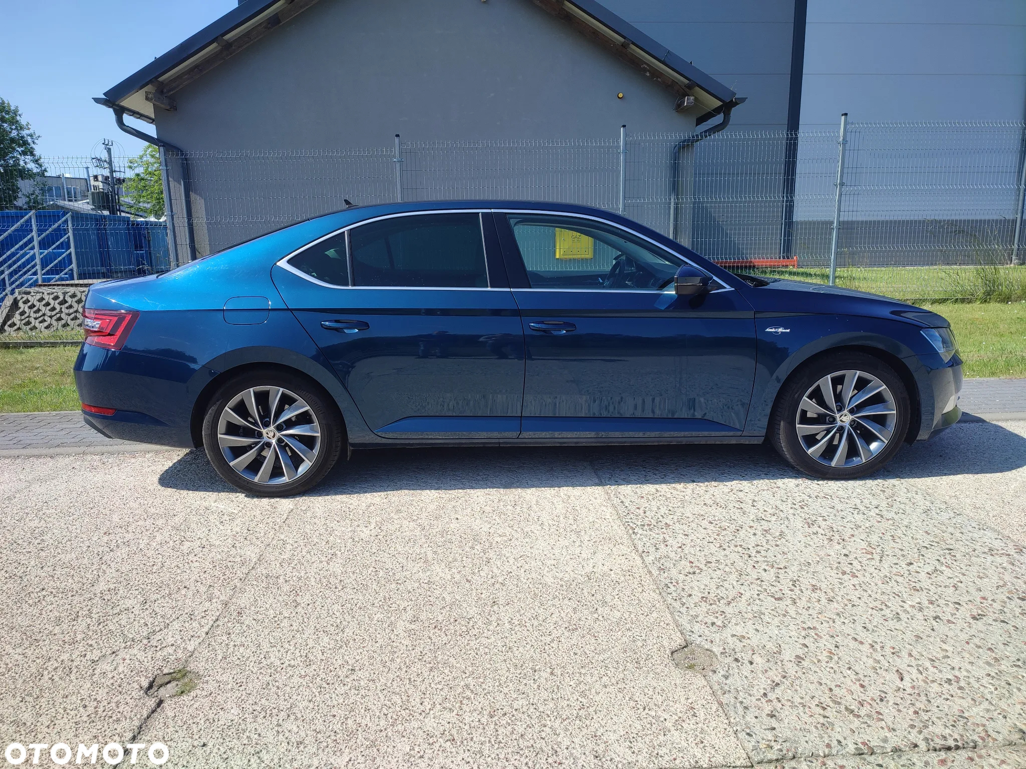 Skoda Superb 2.0 TDI 4x4 L&K DSG - 6