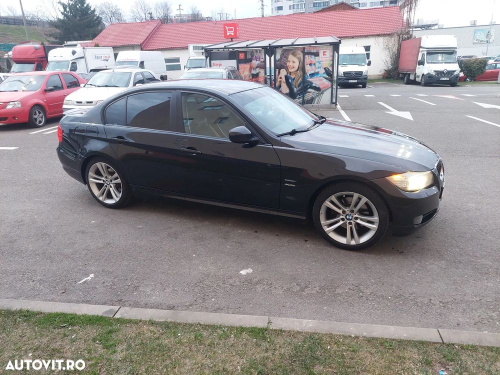 BMW Seria 3 320d xDrive DPF Aut. Edition Fleet Sport - 4