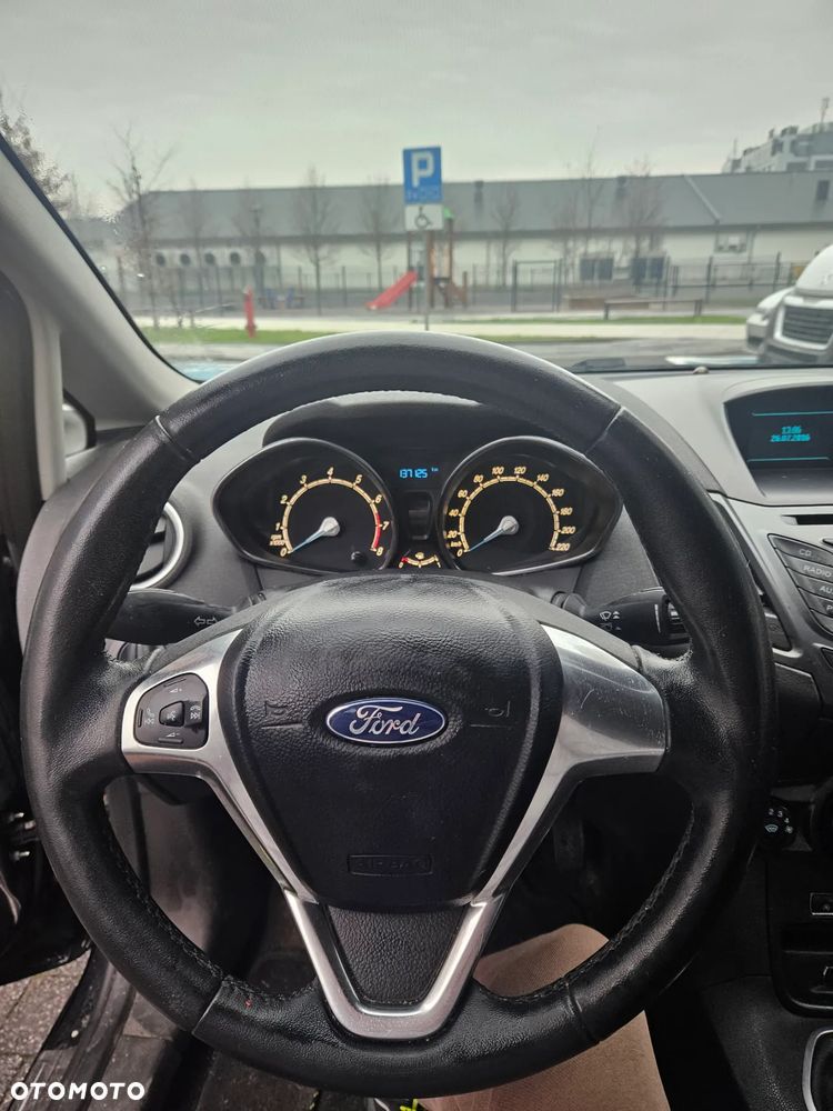 Ford Fiesta - 10